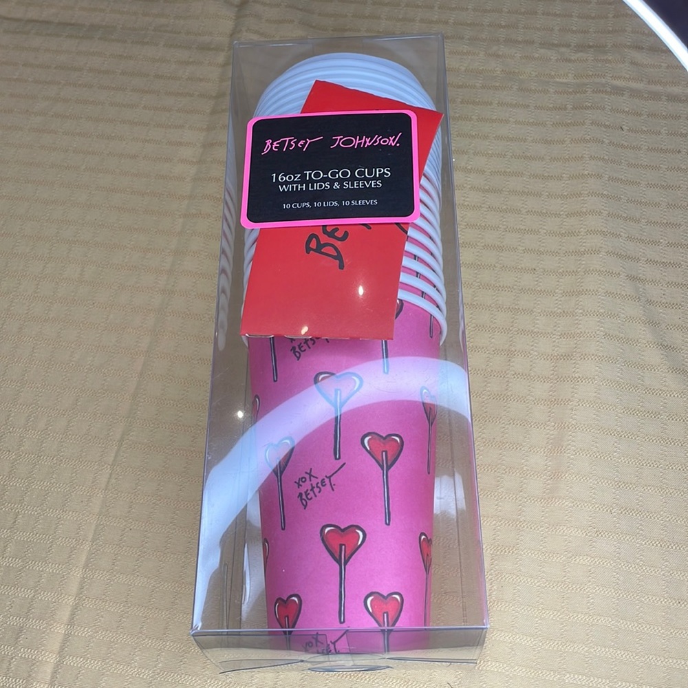 Betsey Johnson cups to go